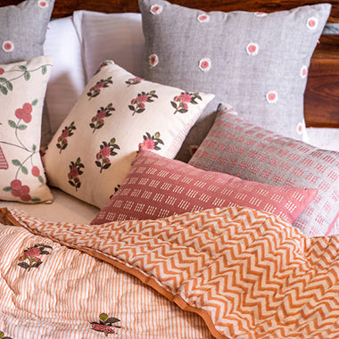 Bedding, Cushions and Throws