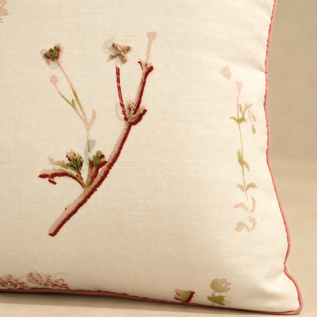 Gleam Cushion - Ivory