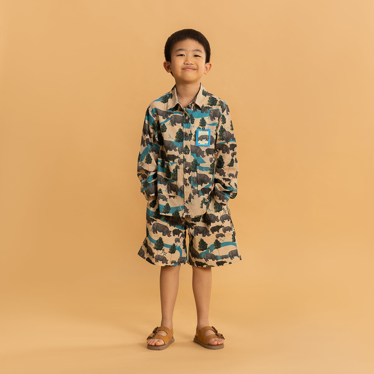 LATTE CHIMTI AUR GENDA SHACKET & BERMUDA SHORTS