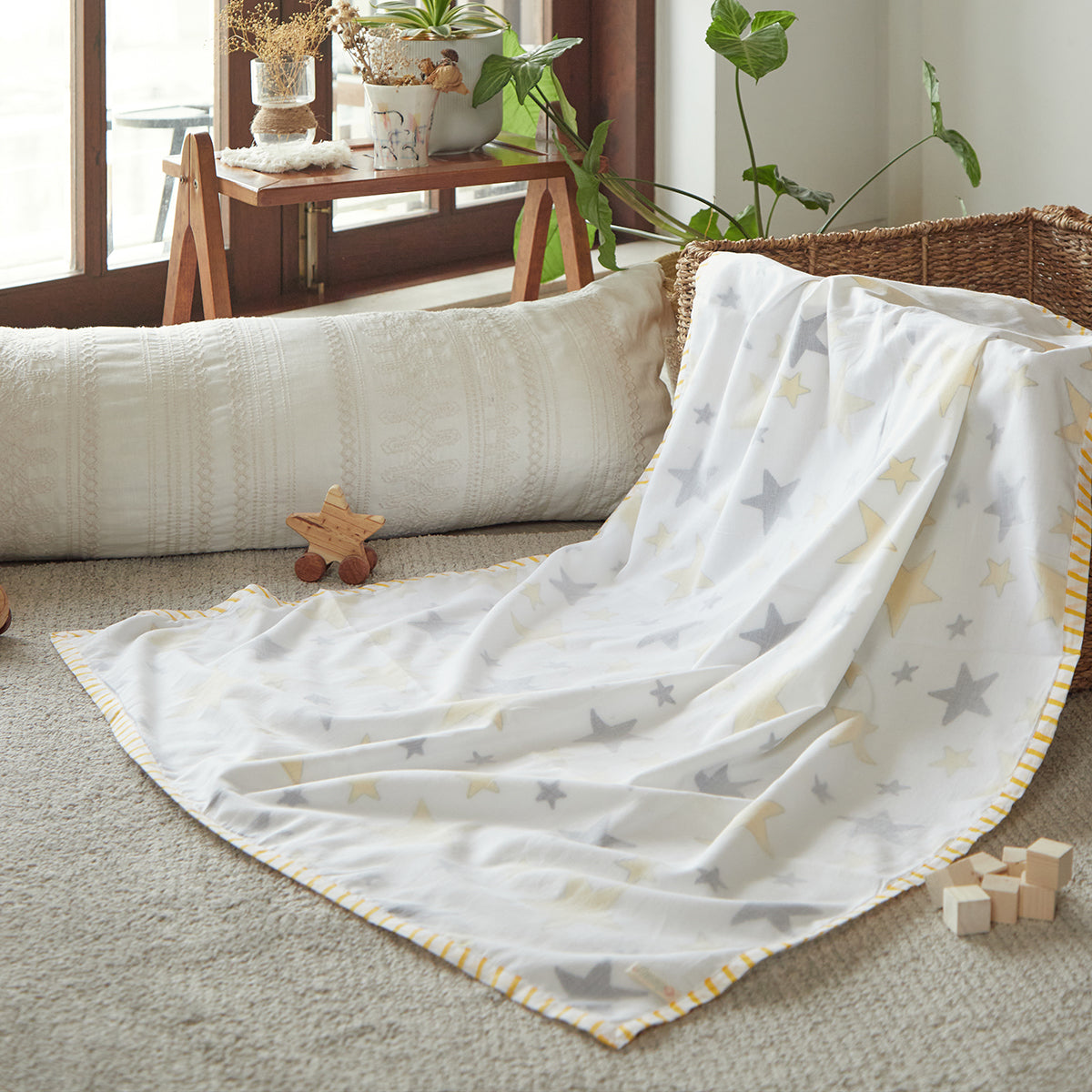 Masaya Dohar- Superbaby flies over Town- Emroidered