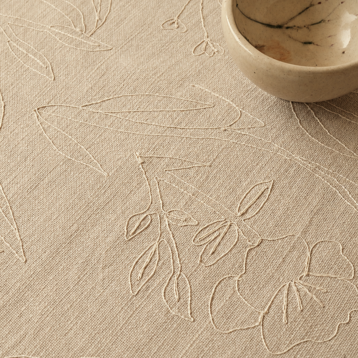 Bloom Table Runner - Beige