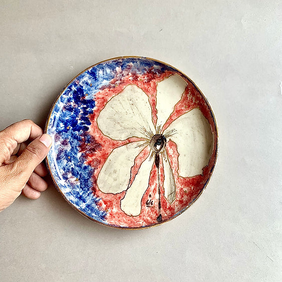 Hand painted Quarter Plate | Lily Flower | Finished With 22 Carat Gold