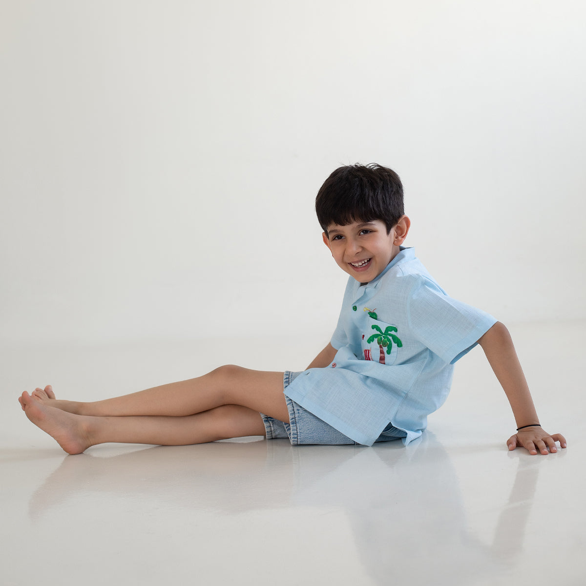 Phuket Palm Applique Shirt | Ice Blue