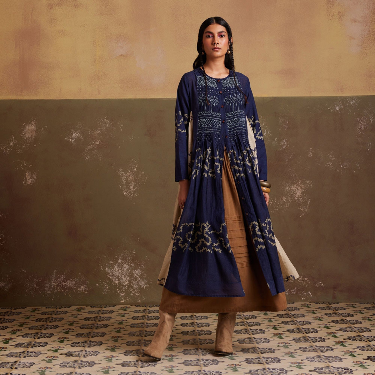 Frida Dress
Indigo-Ivory Spiral