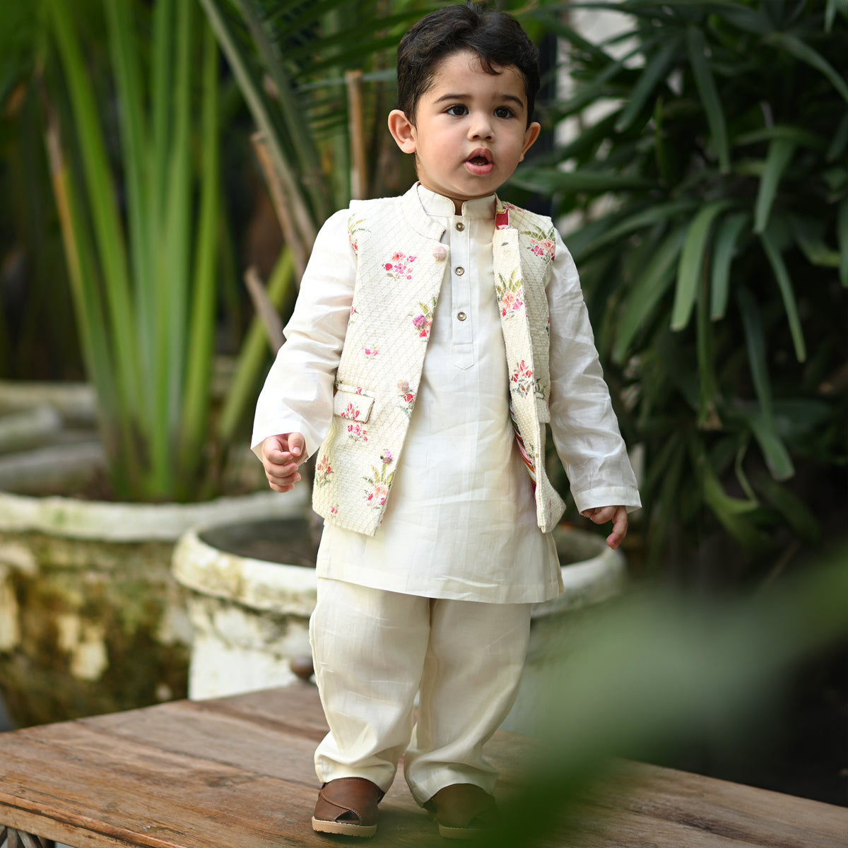 Uday Bandhi Set-White Anaar Bagh