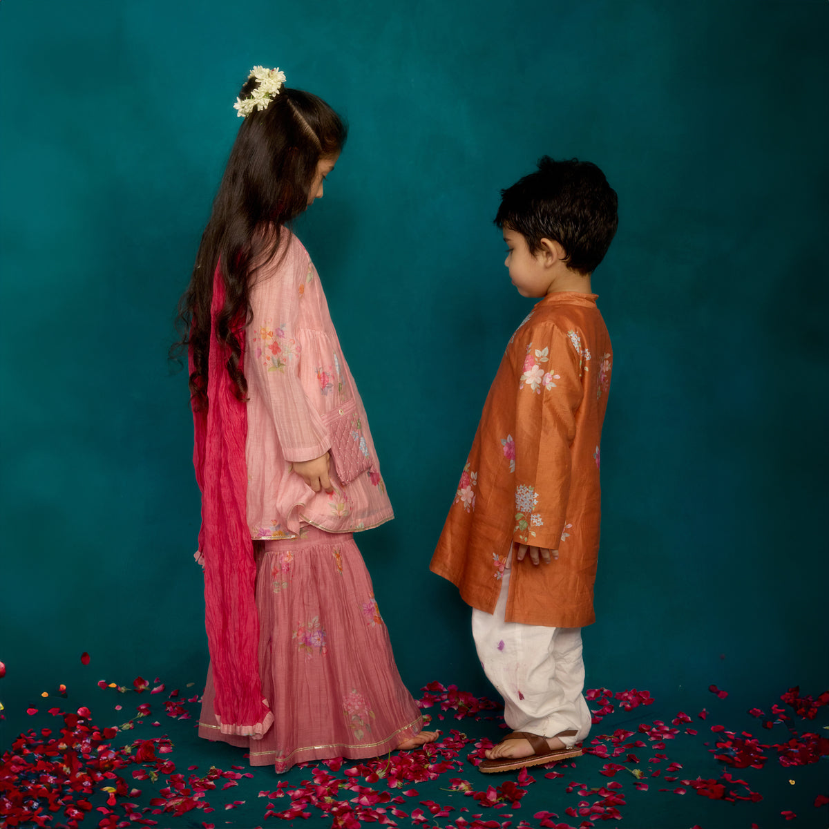 Kesar Chitthi Kurta Set