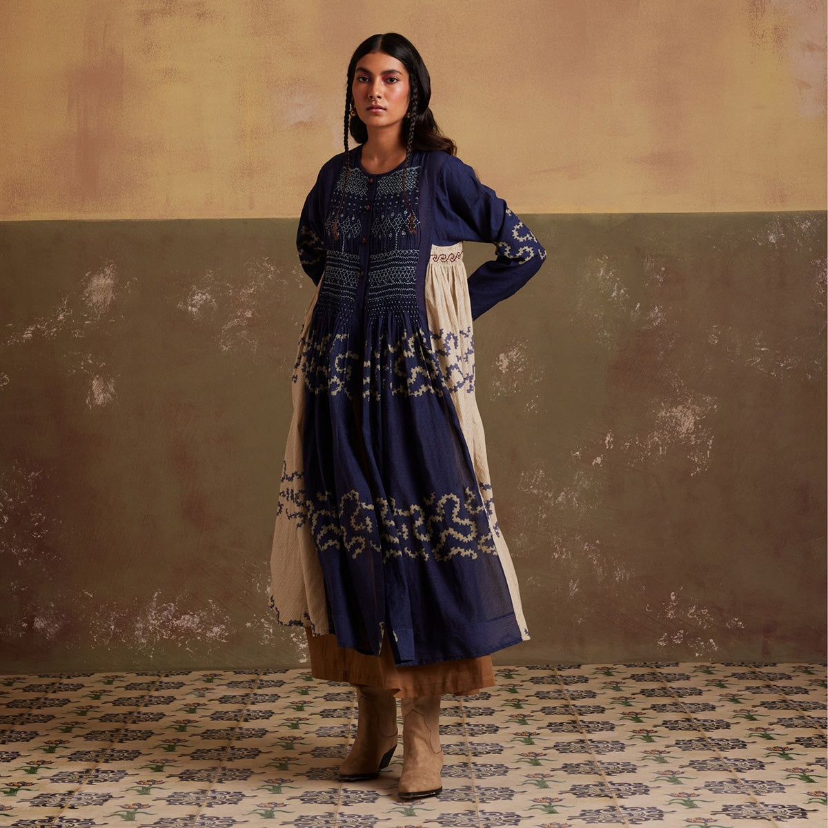 Frida Dress
Indigo-Ivory Spiral