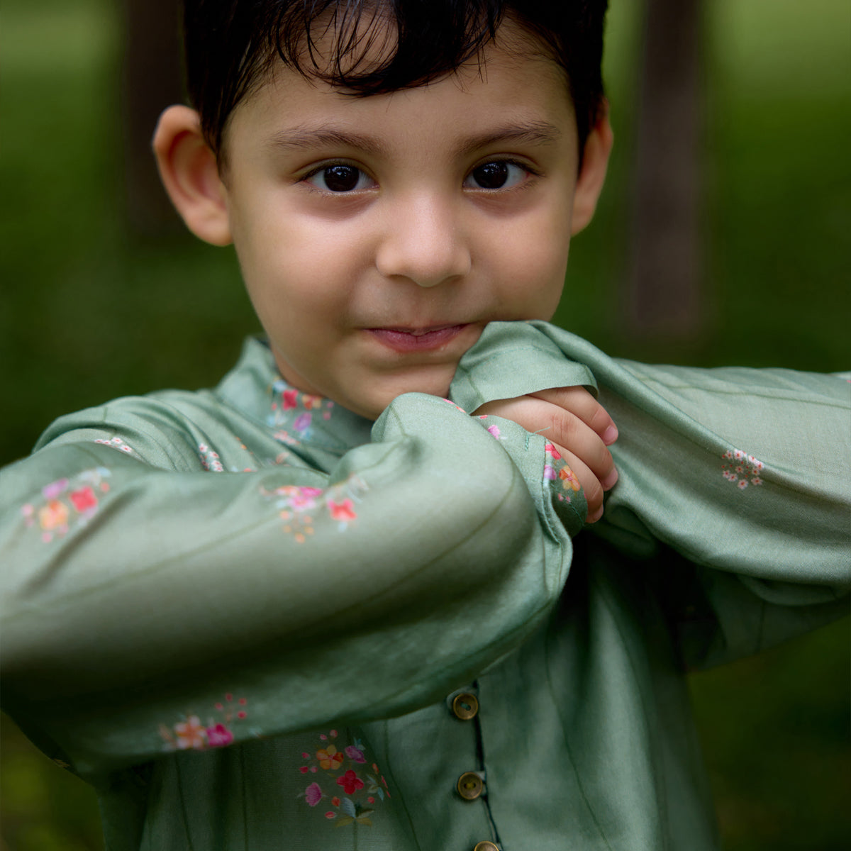 Tulsi Rekh Chitthi Kurta Set