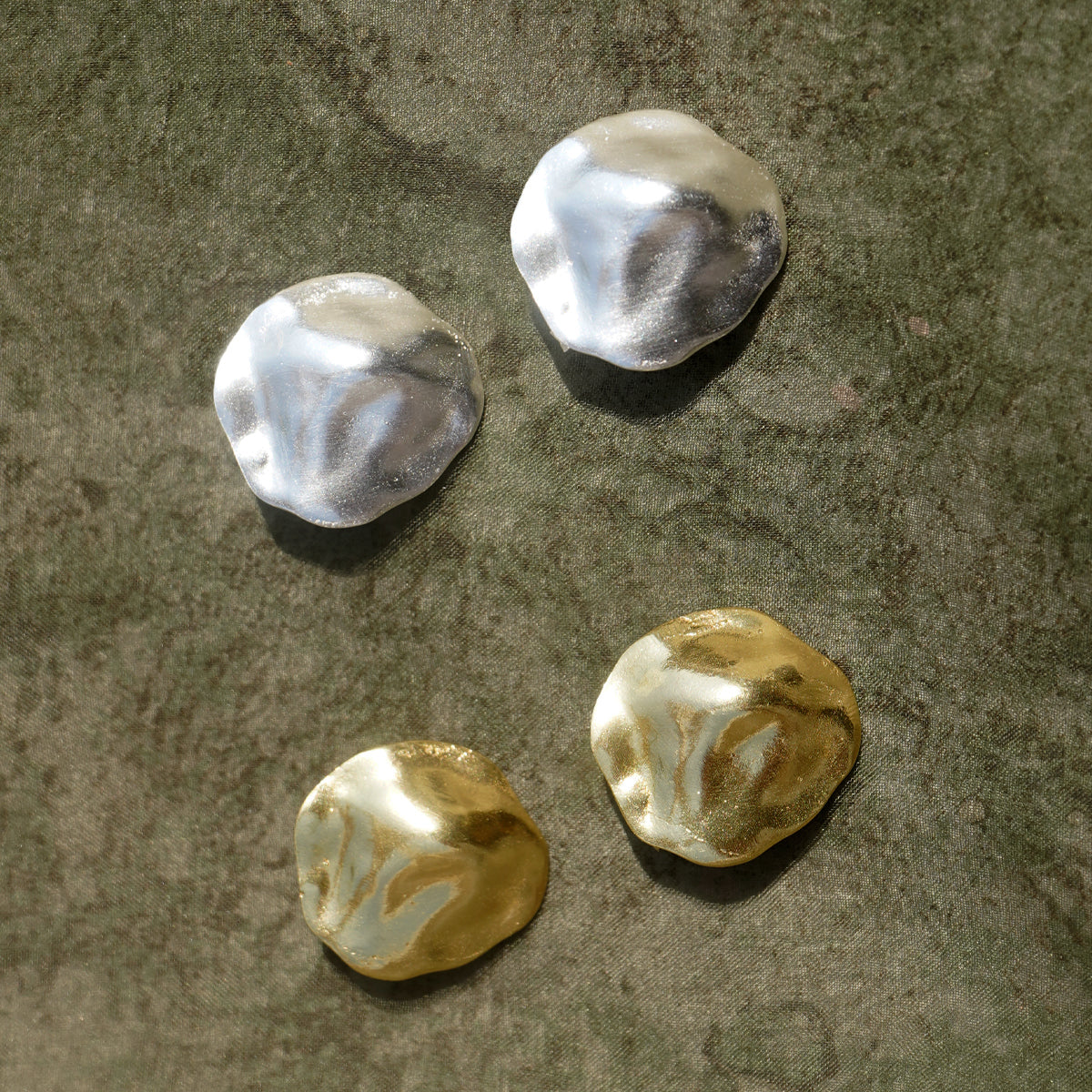Drops Stud - Brass