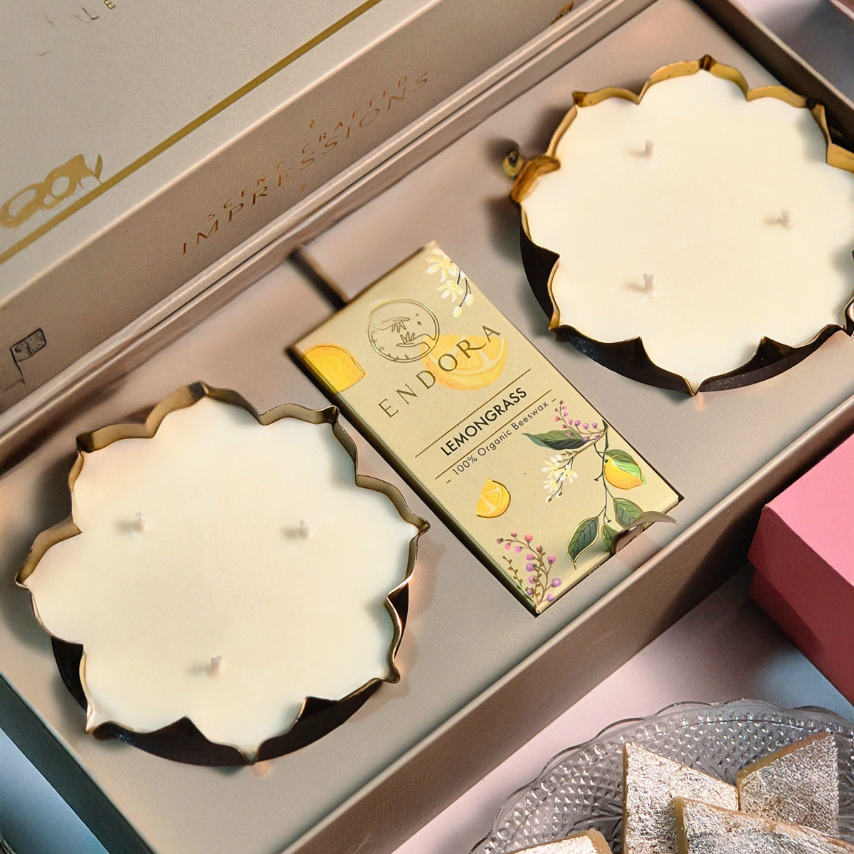 2 Lotus Metal Urli + Wax Tablet