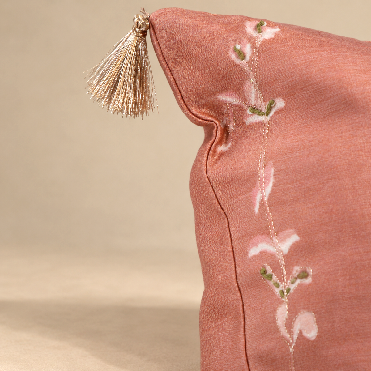 Gleam Cushion - Rose