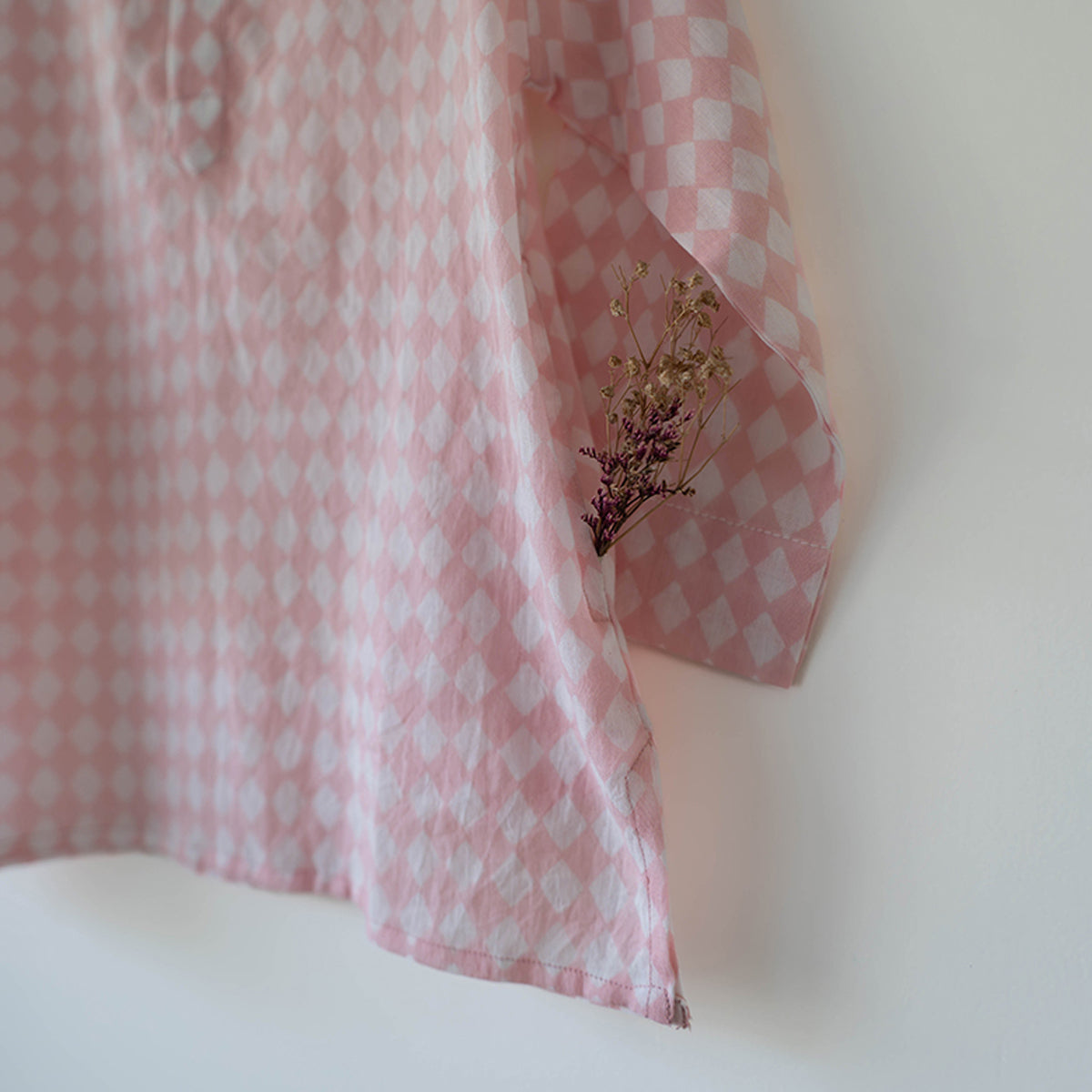 Sleepover Party Kids Unisex Kurta In Blush Pink Rhombus