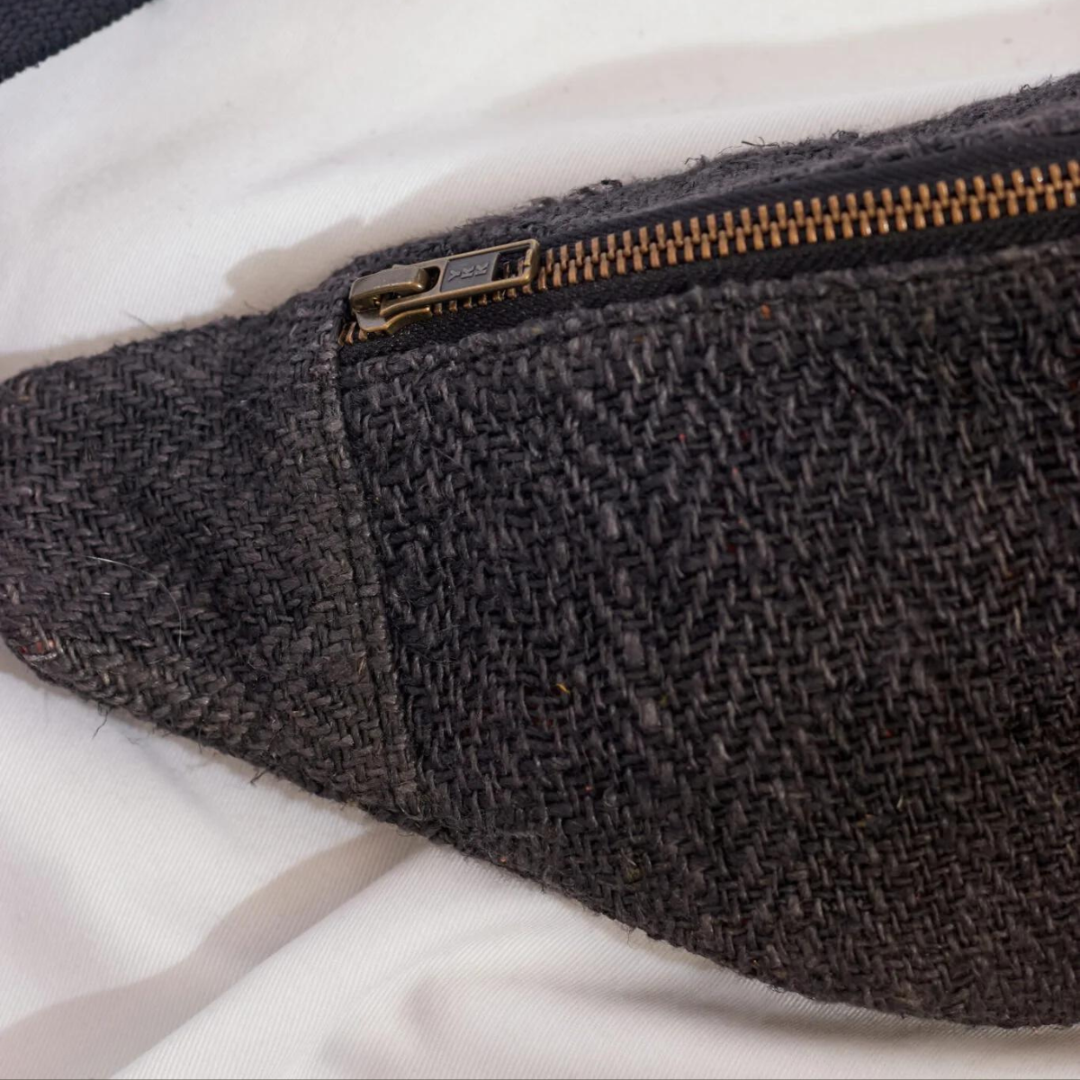 Hemp Waist Bag - Tannin Black