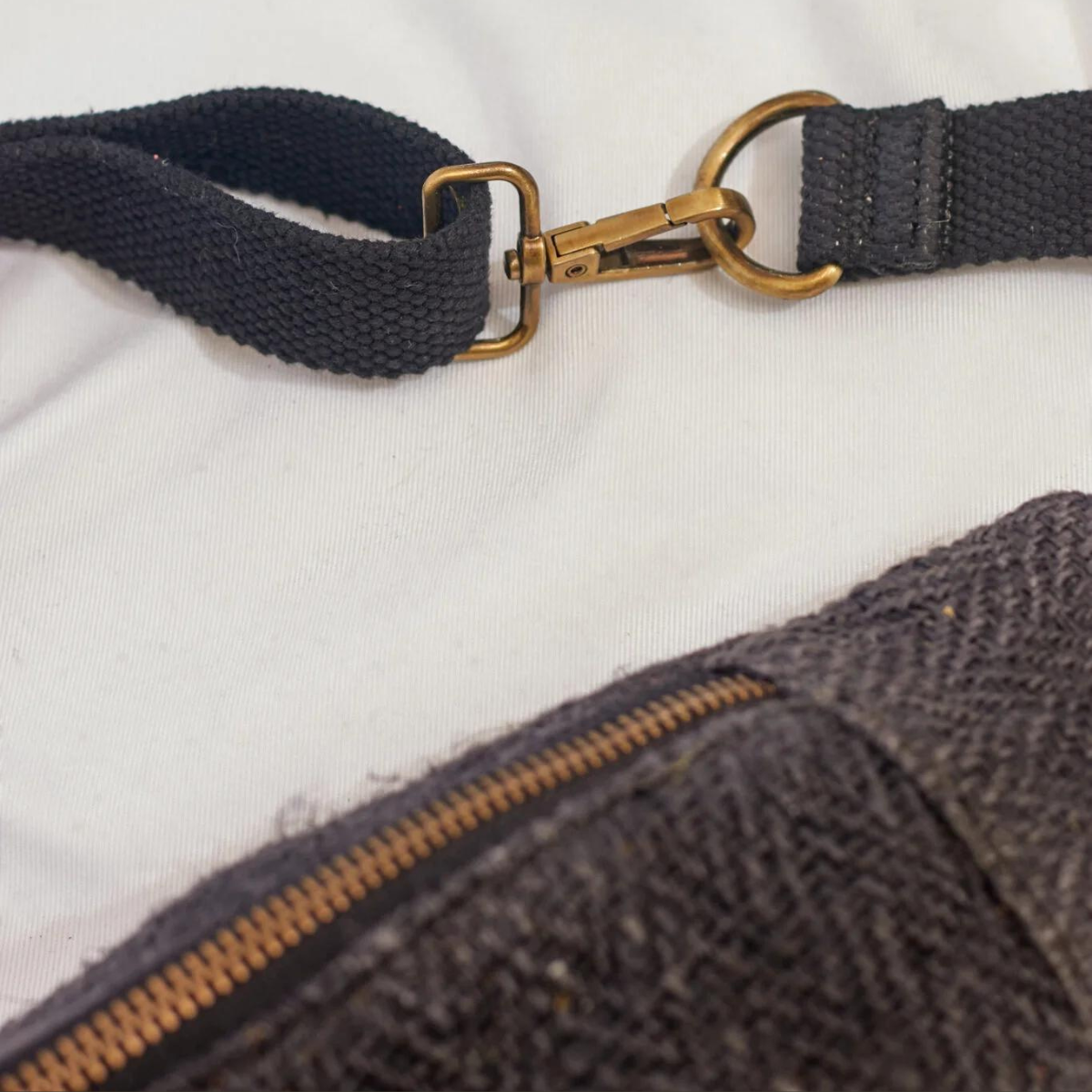 Hemp Waist Bag - Tannin Black