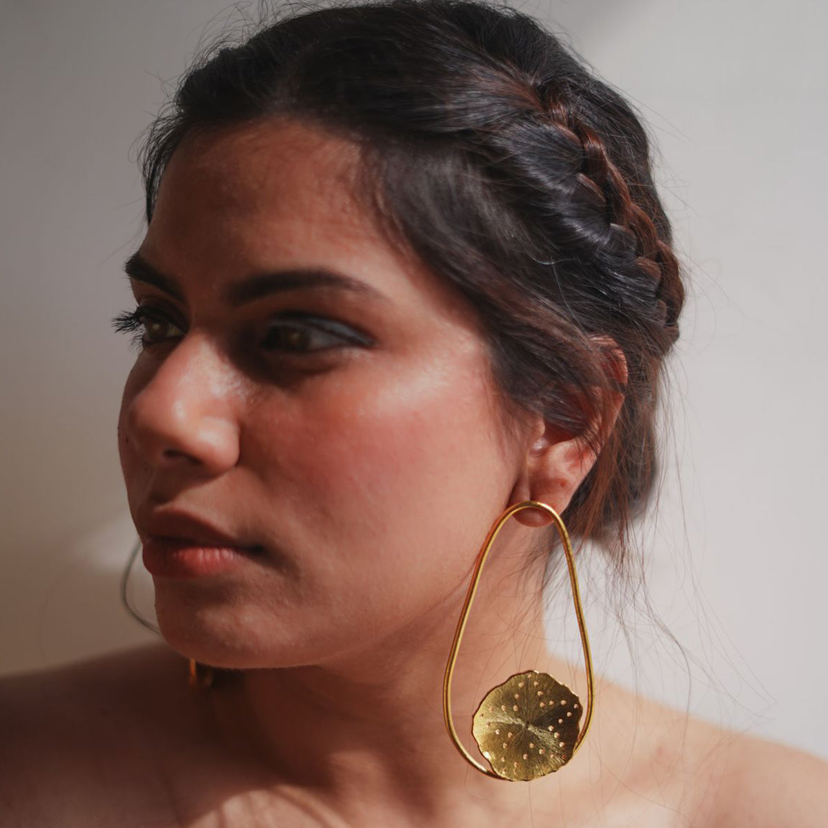 Solid Mogra Ovals Earrings