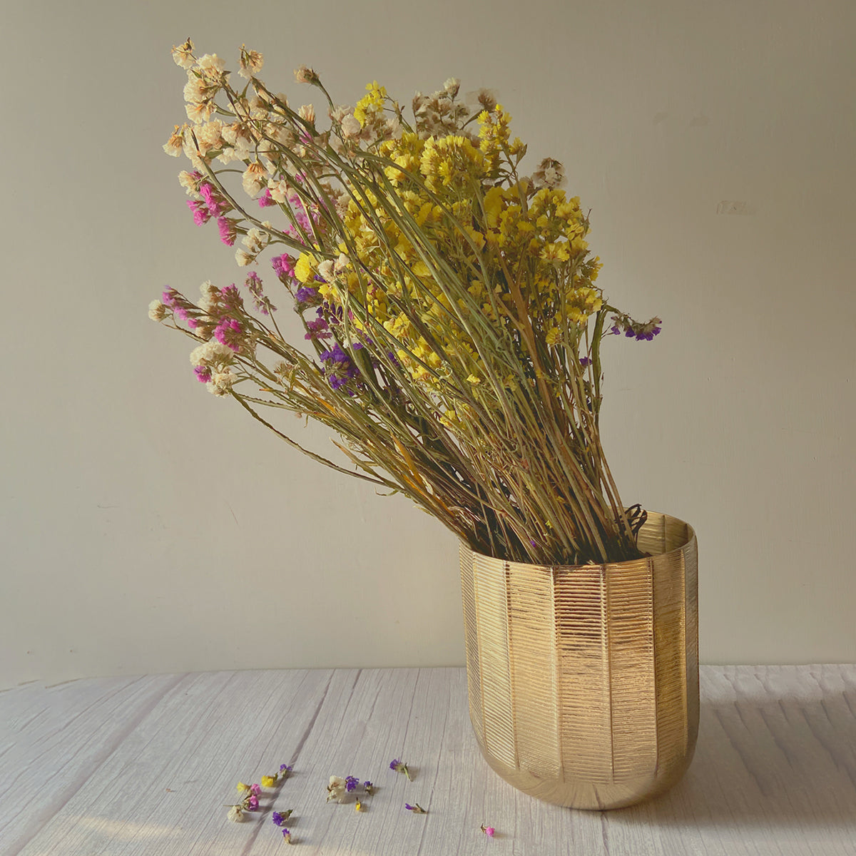 Metal Planter Pot | Textured | Gold | 8 inches