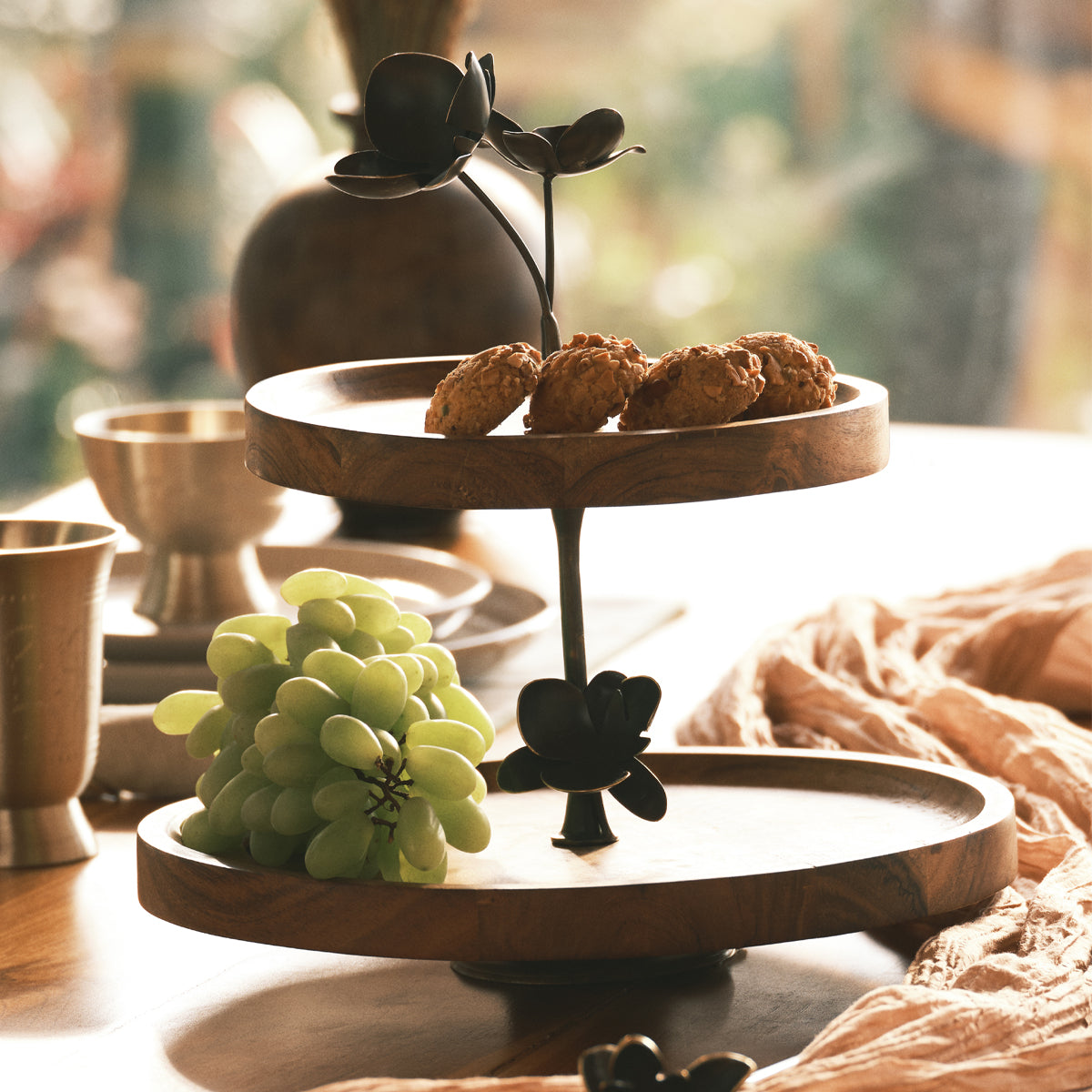 Bloom Cake Stand - Natural