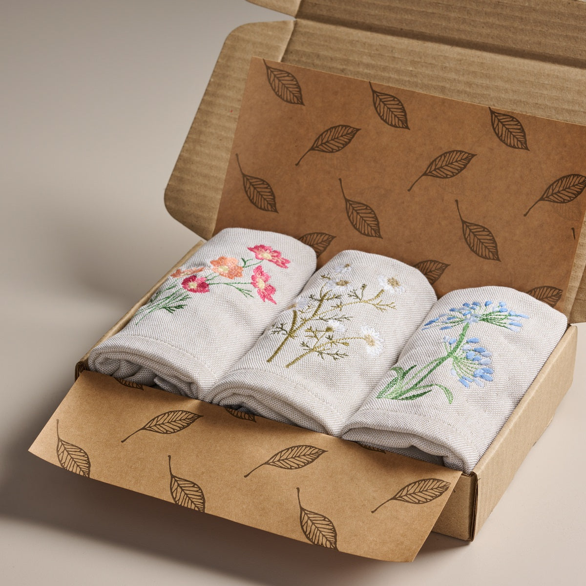 Bouquet Summer- Set of 3 Hand Towels-GBSRHT-Carton Box