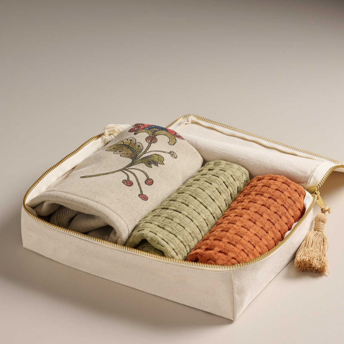 Patra- Set of 3 Hand Towels-Gpatra-Canvas Box