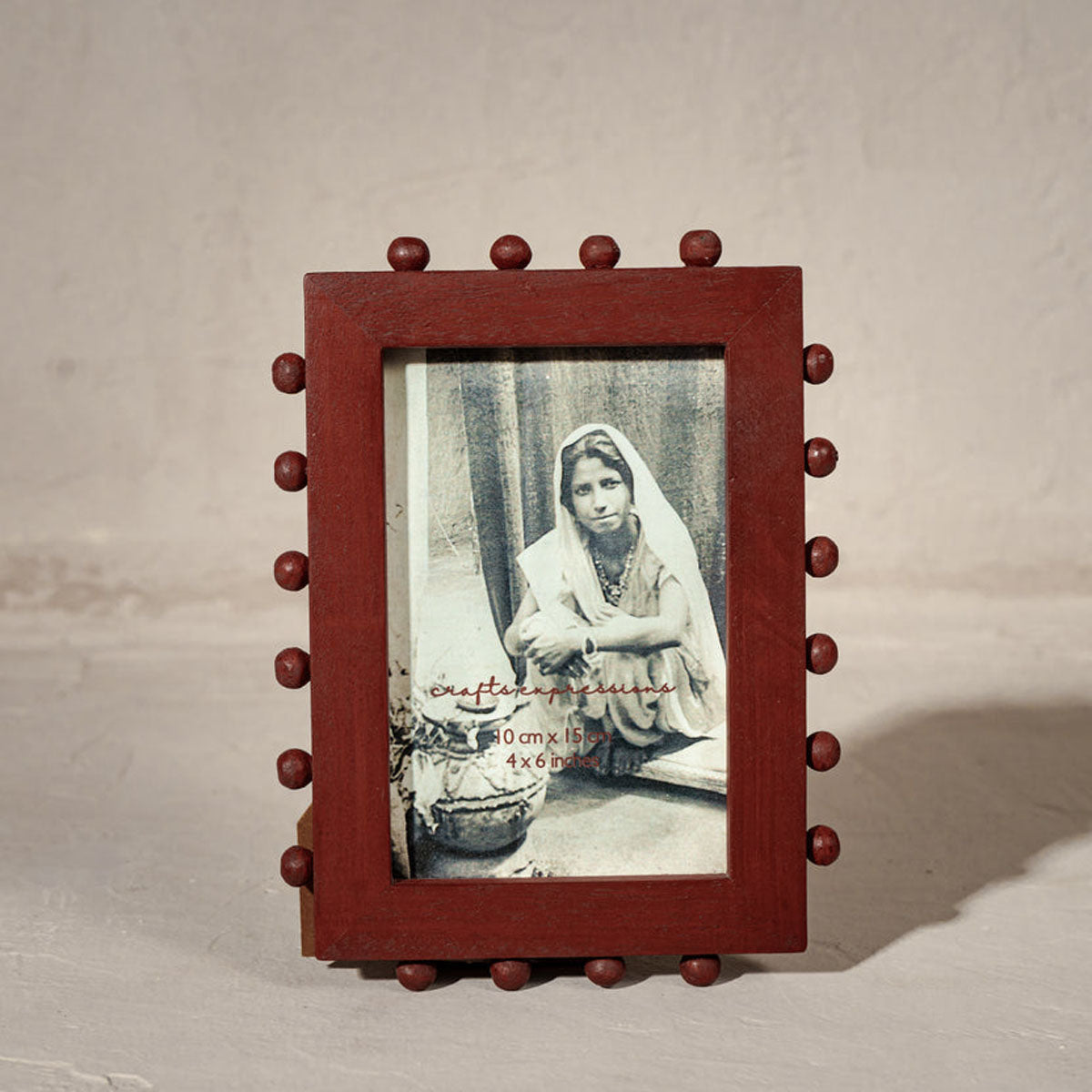 Beaded Wooden Photo Frame | Red | Holds 4x6 Inch Photo