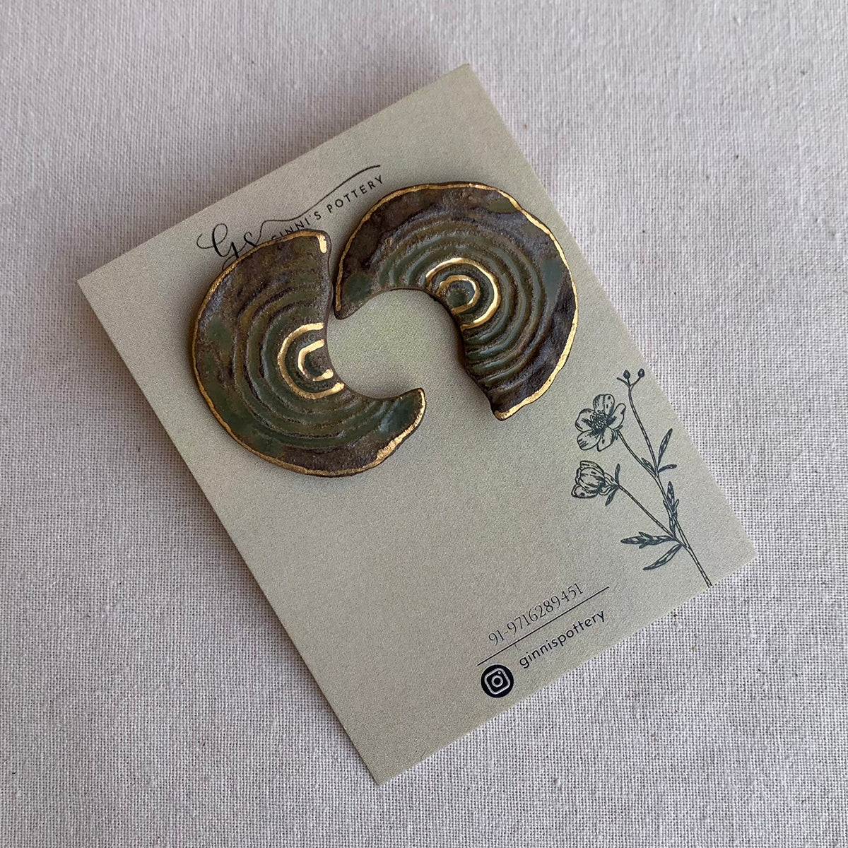 Chanda Green Stud With 22 Carat Gold Work