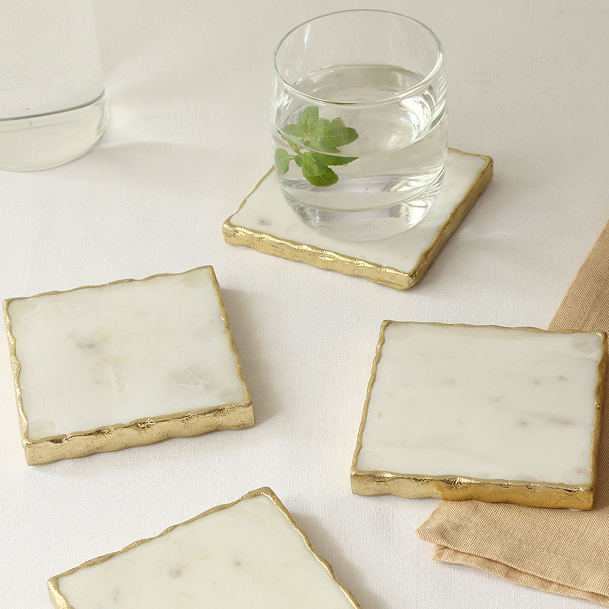 Scallops Set Of 4 Coasters (White)