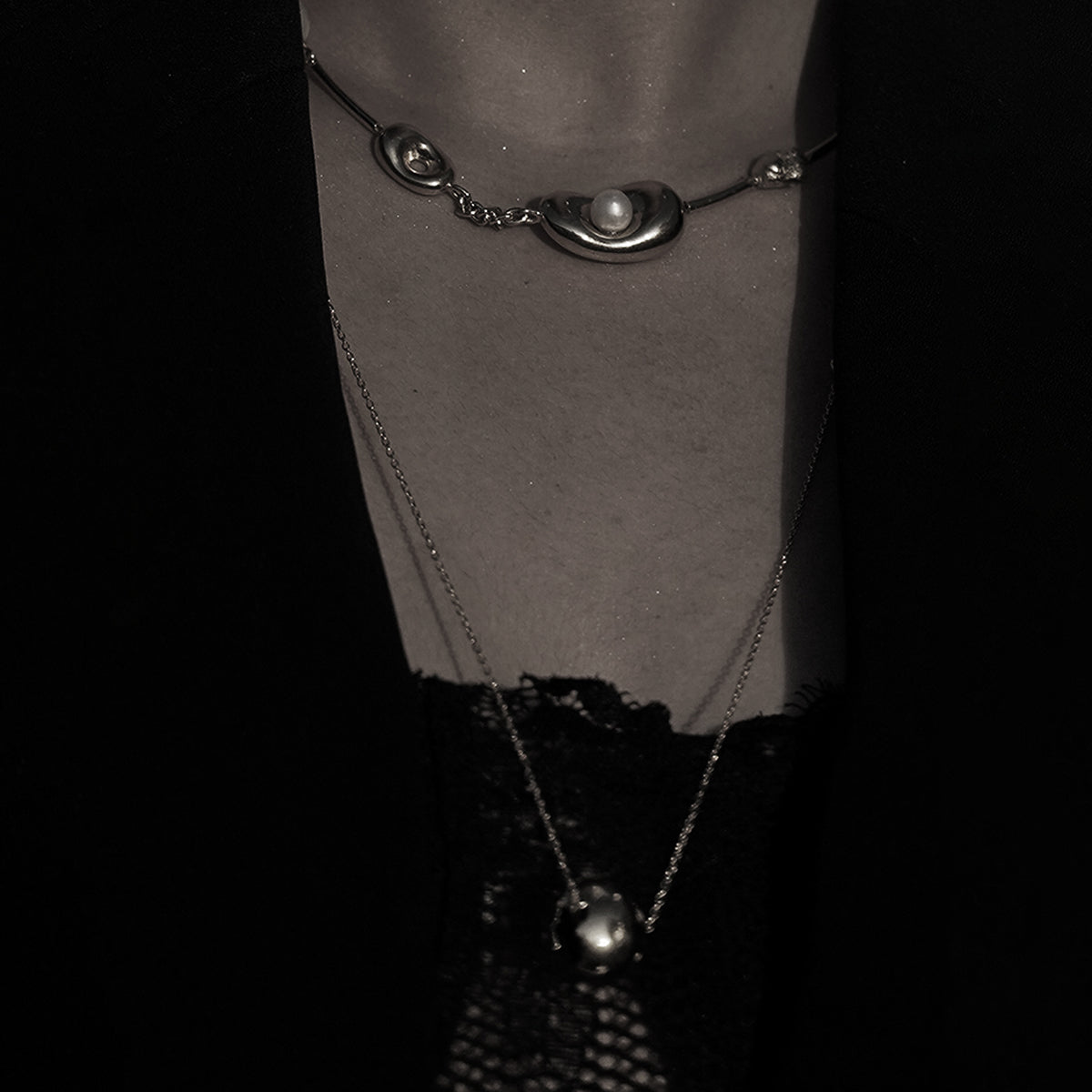 Cosmos Neckpiece Chrome