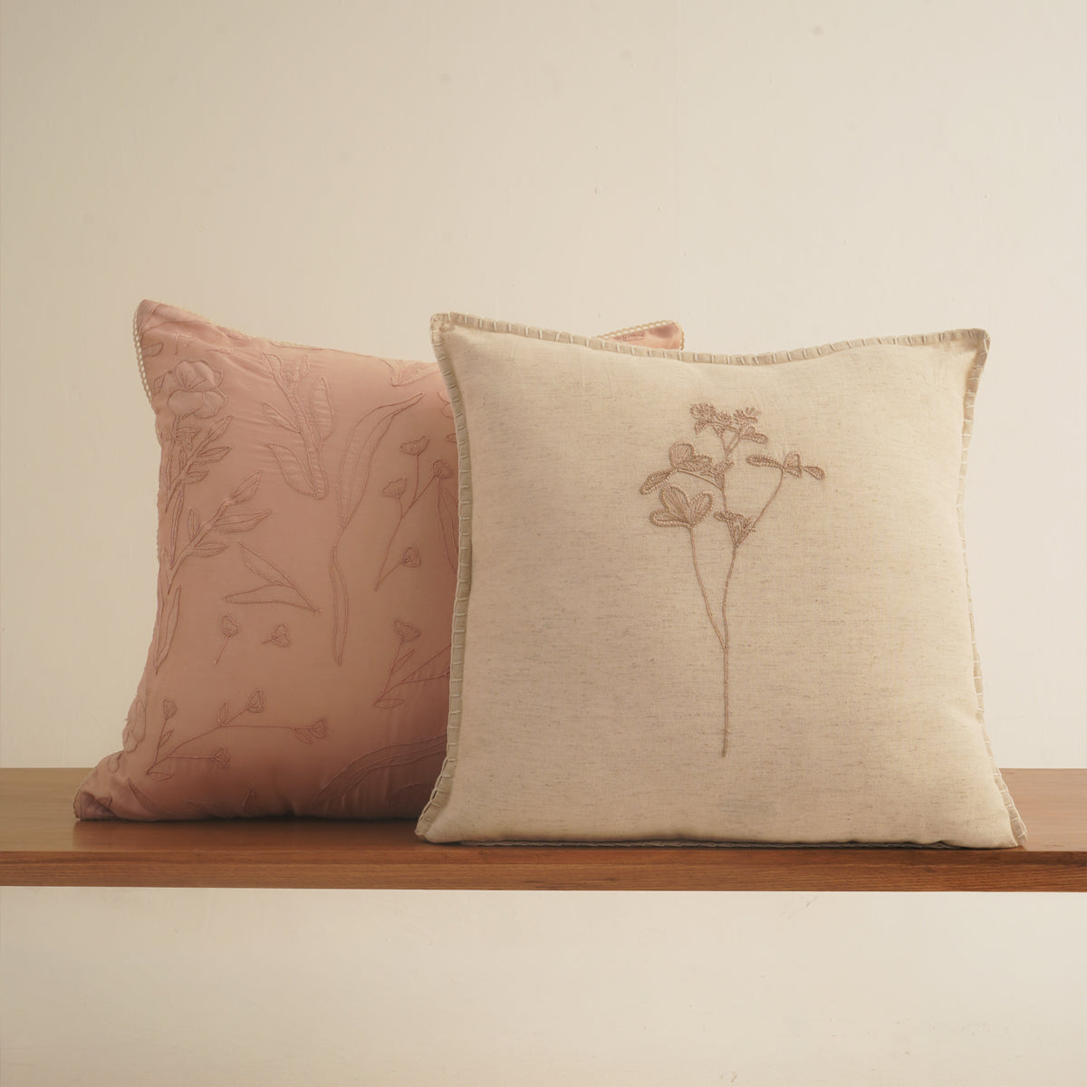 Bloom Cushion - Natural