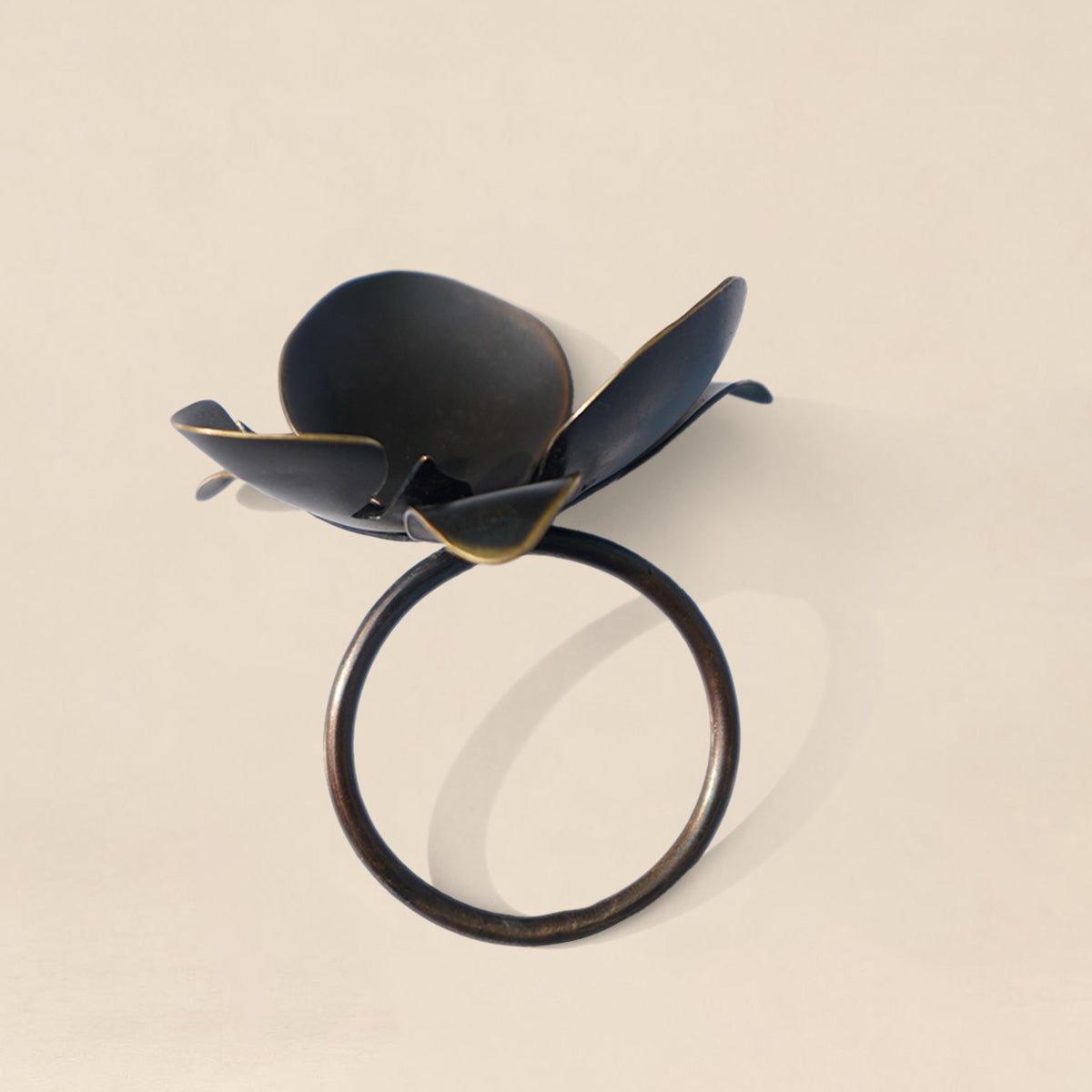 Wildflower Napkin Ring (Set of 4) - Black