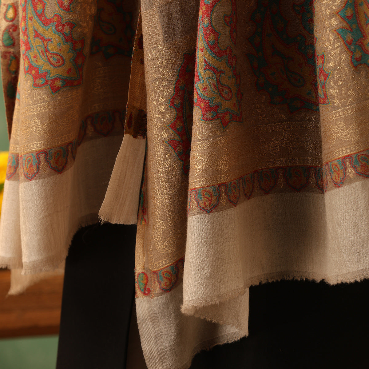 Tvash Cashmere Stole