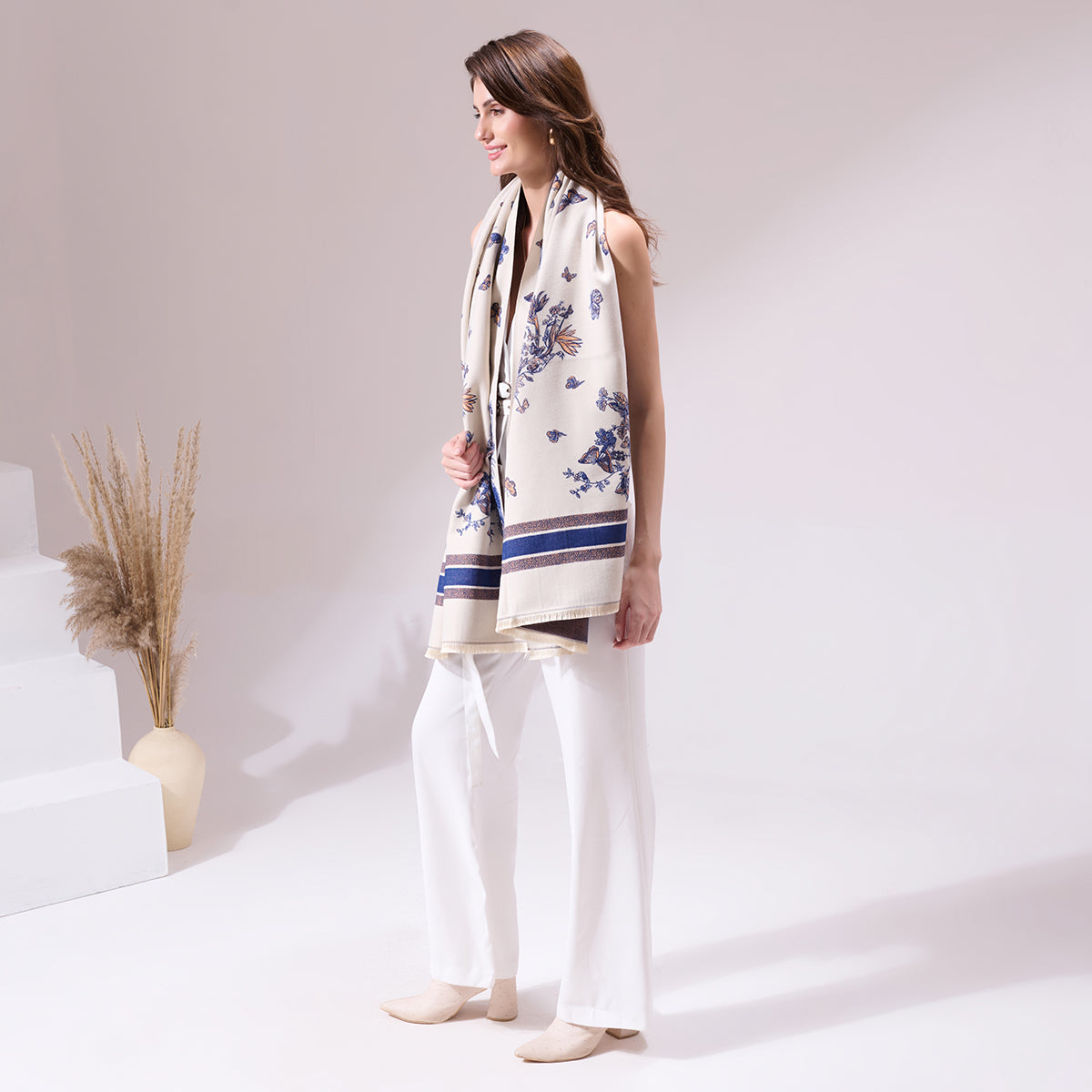 Neya Off White Heritage Cashmere Cape