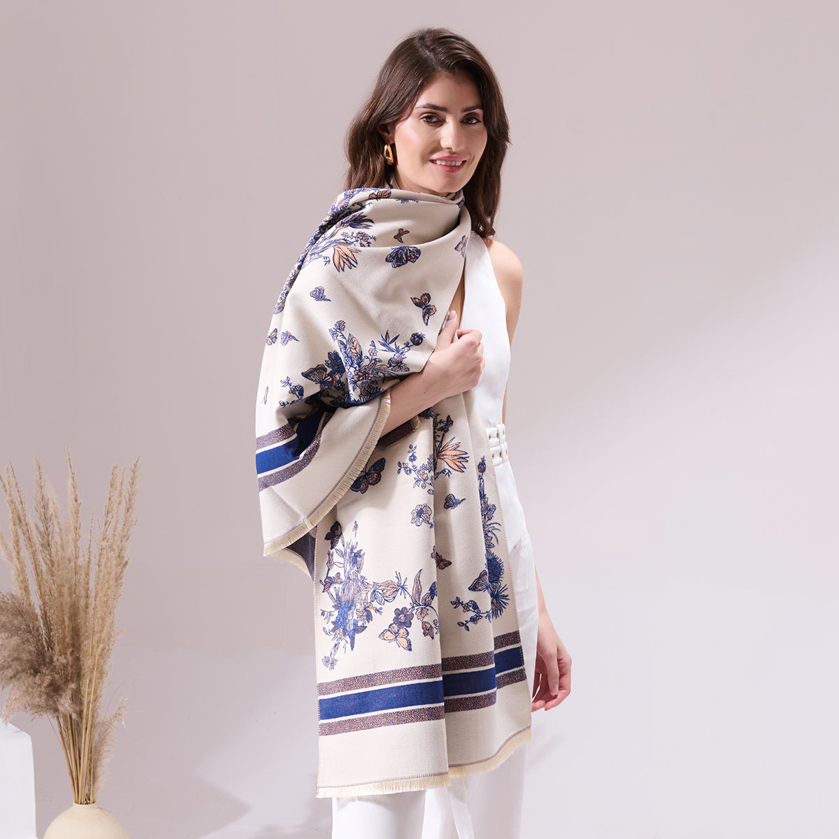 Neya Off White Heritage Cashmere Cape