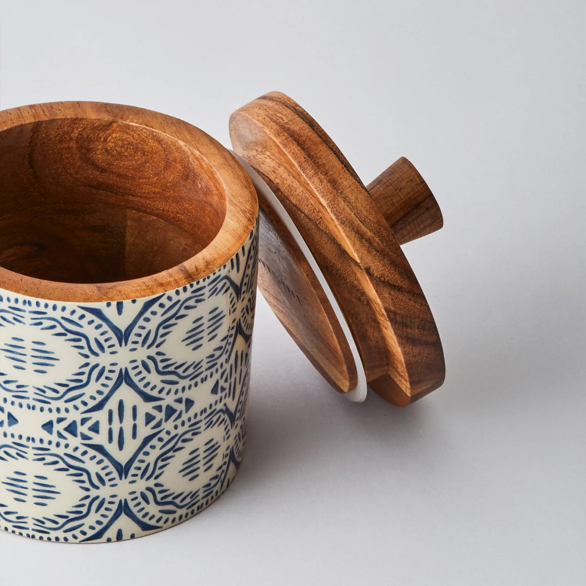 Fai Wooden Storage Jar (5 inches)