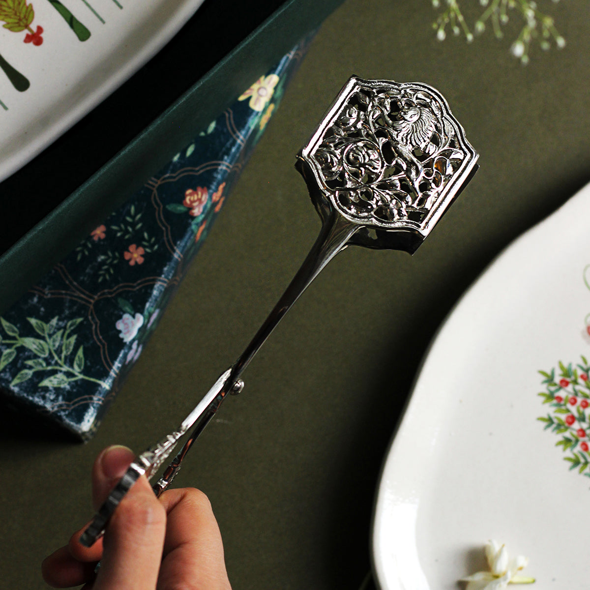 Bagh Platters With Tong