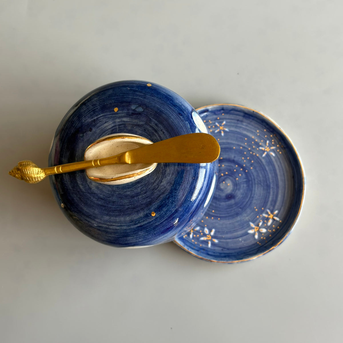 Jasmine Butter Dish - Blue & White