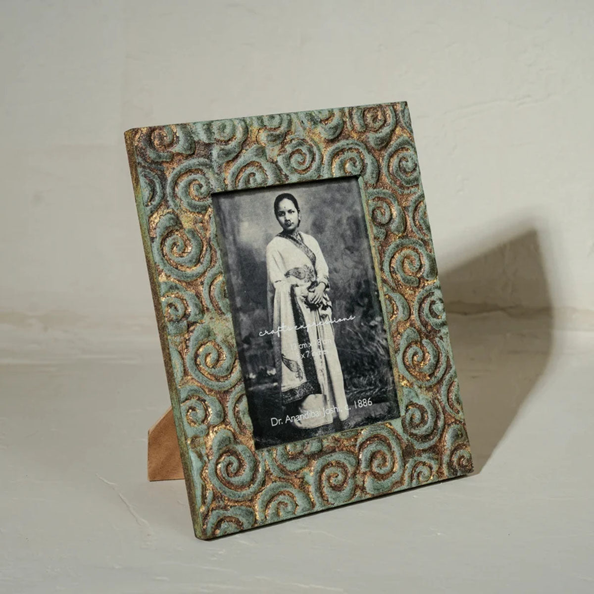 Jugnu Decorative Wooden Photo Frame | Holds 5x7 Inch Photo