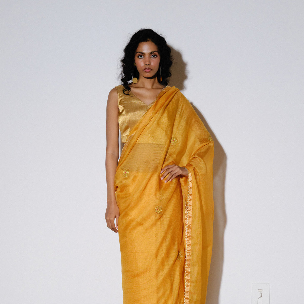 Roshini Silk Saree & unstitched Blouse Piece