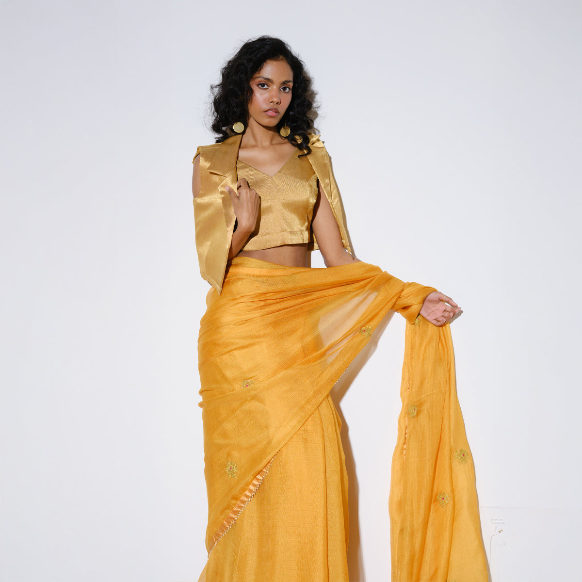 Roshini Silk Saree & unstitched Blouse Piece