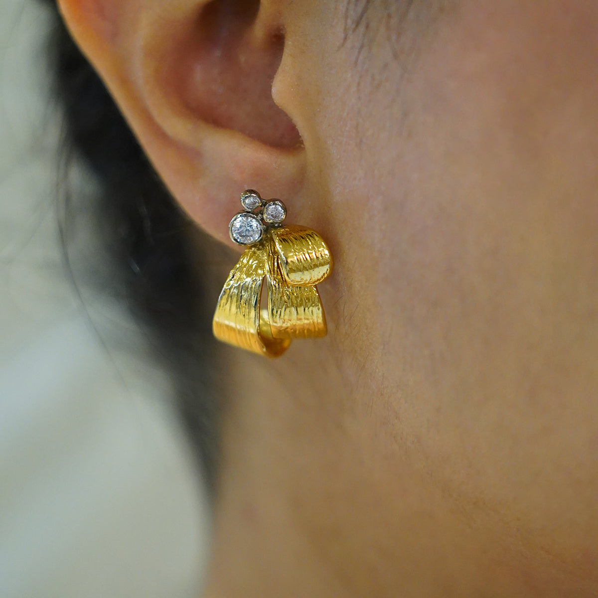 Chrysanthemum Crystal Stud