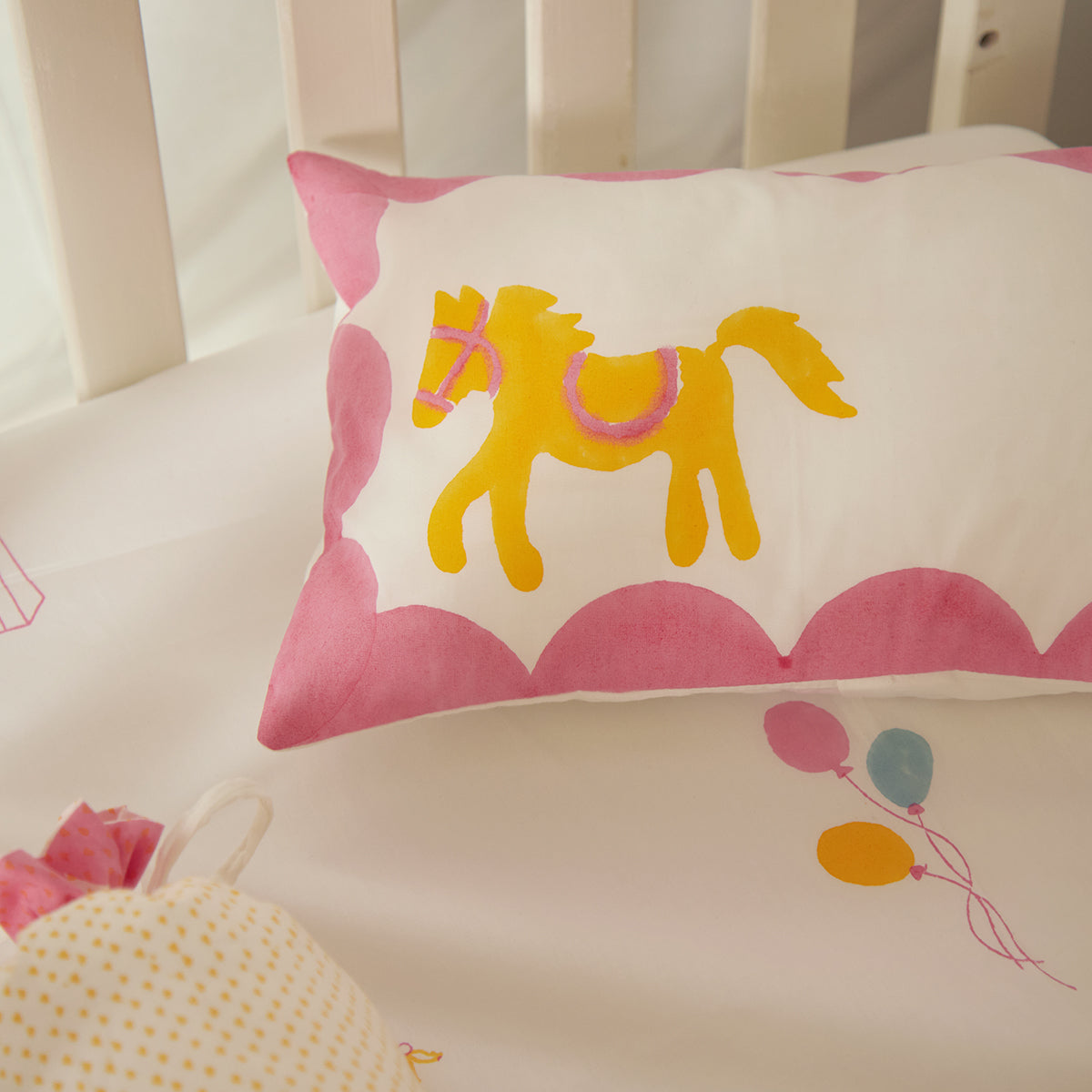 Cot Bedding Set- I am going to the circus - Pink