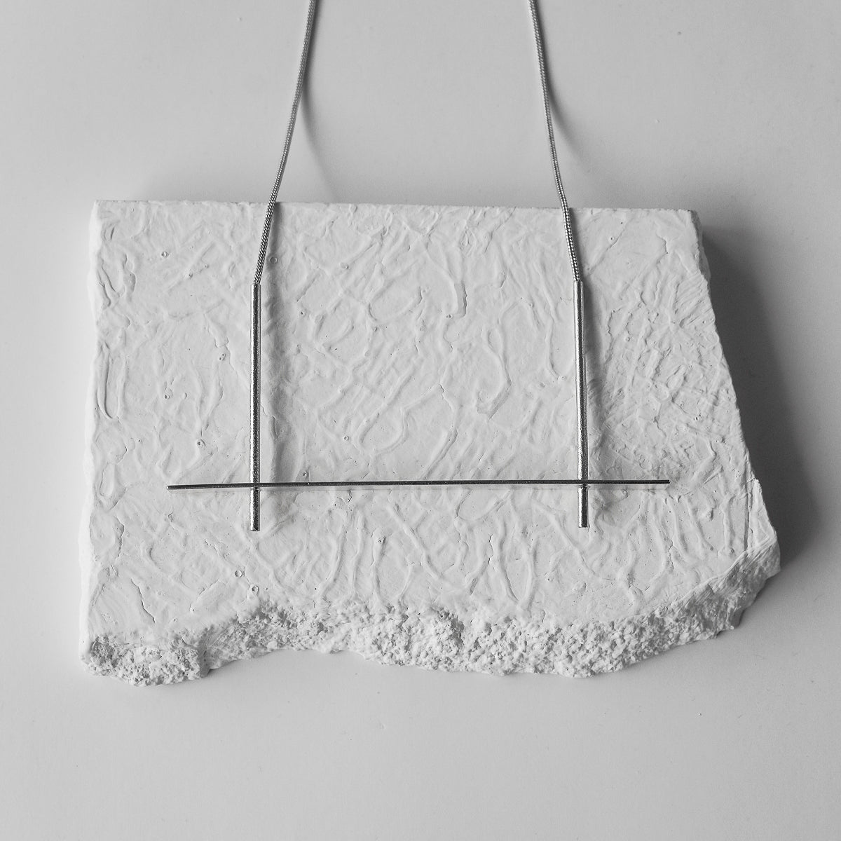 Oscillate - Neckpiece