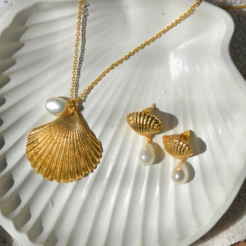 Scallop Neckpiece | Gold Plated