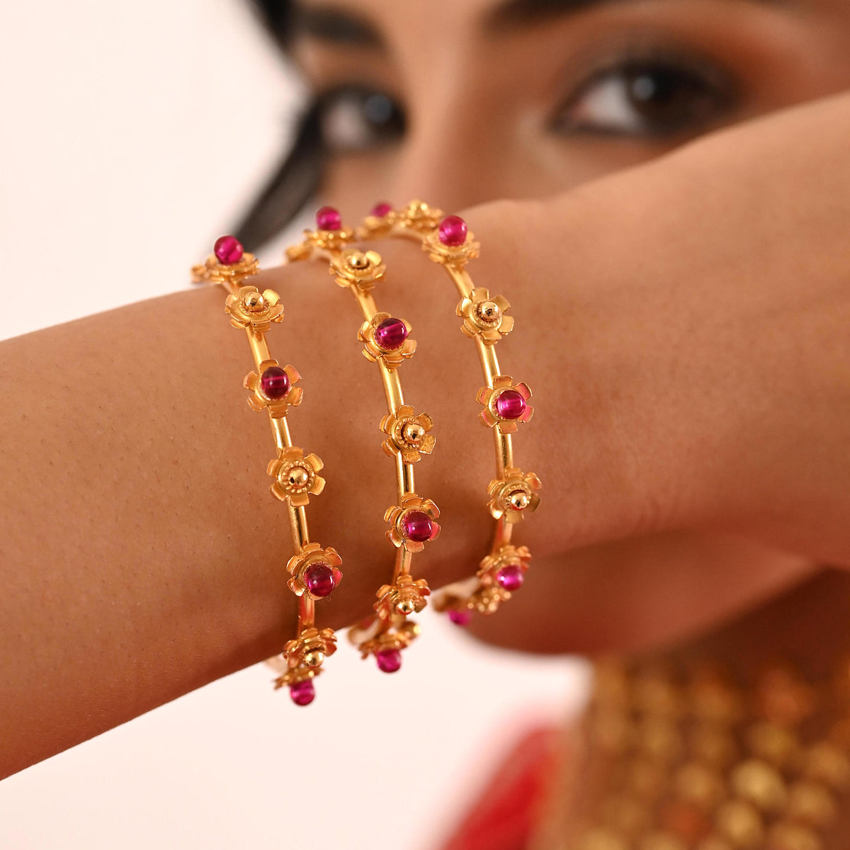 Sunehri Bangle