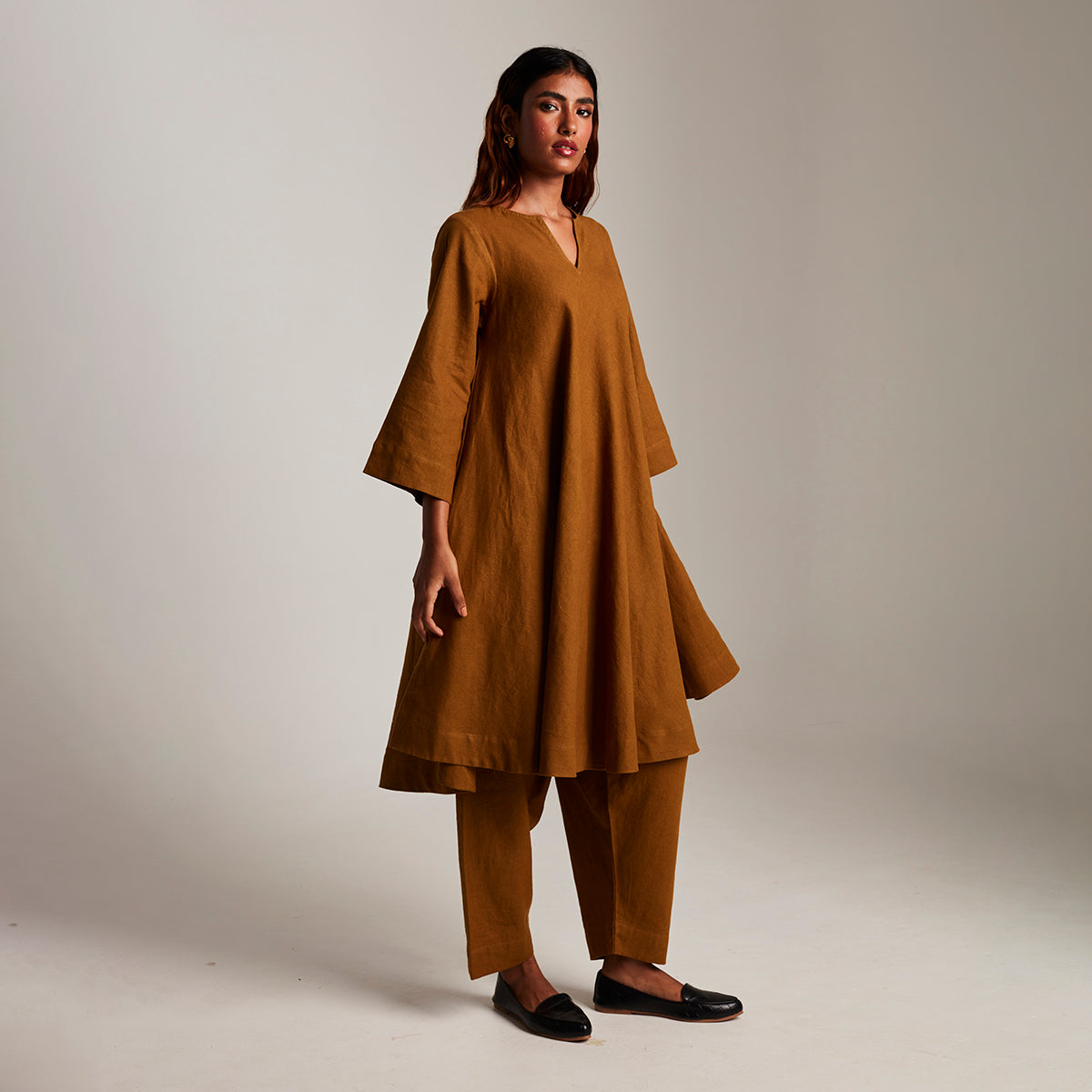 Olive Co-Linen Pheran Kurta Set