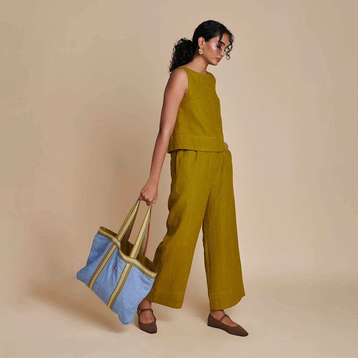 Mehendi Linen Sleeveless Top & Pyjama Set