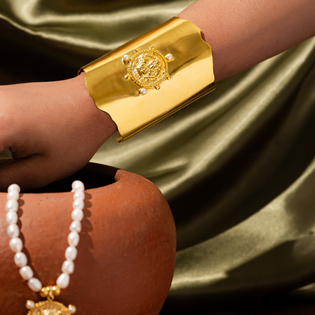 Shera Bracelet