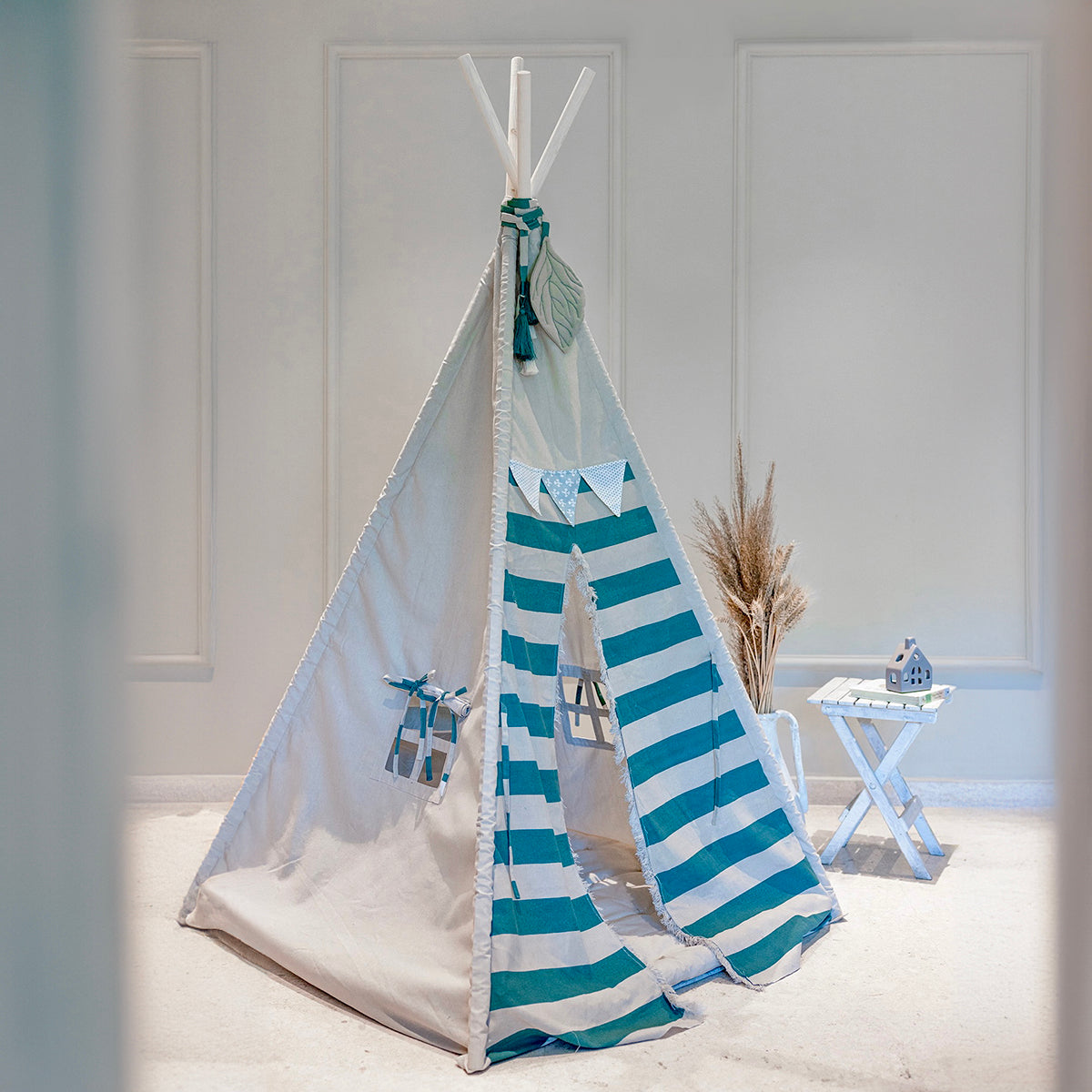 Adventure Alley - Green Teepee Tent