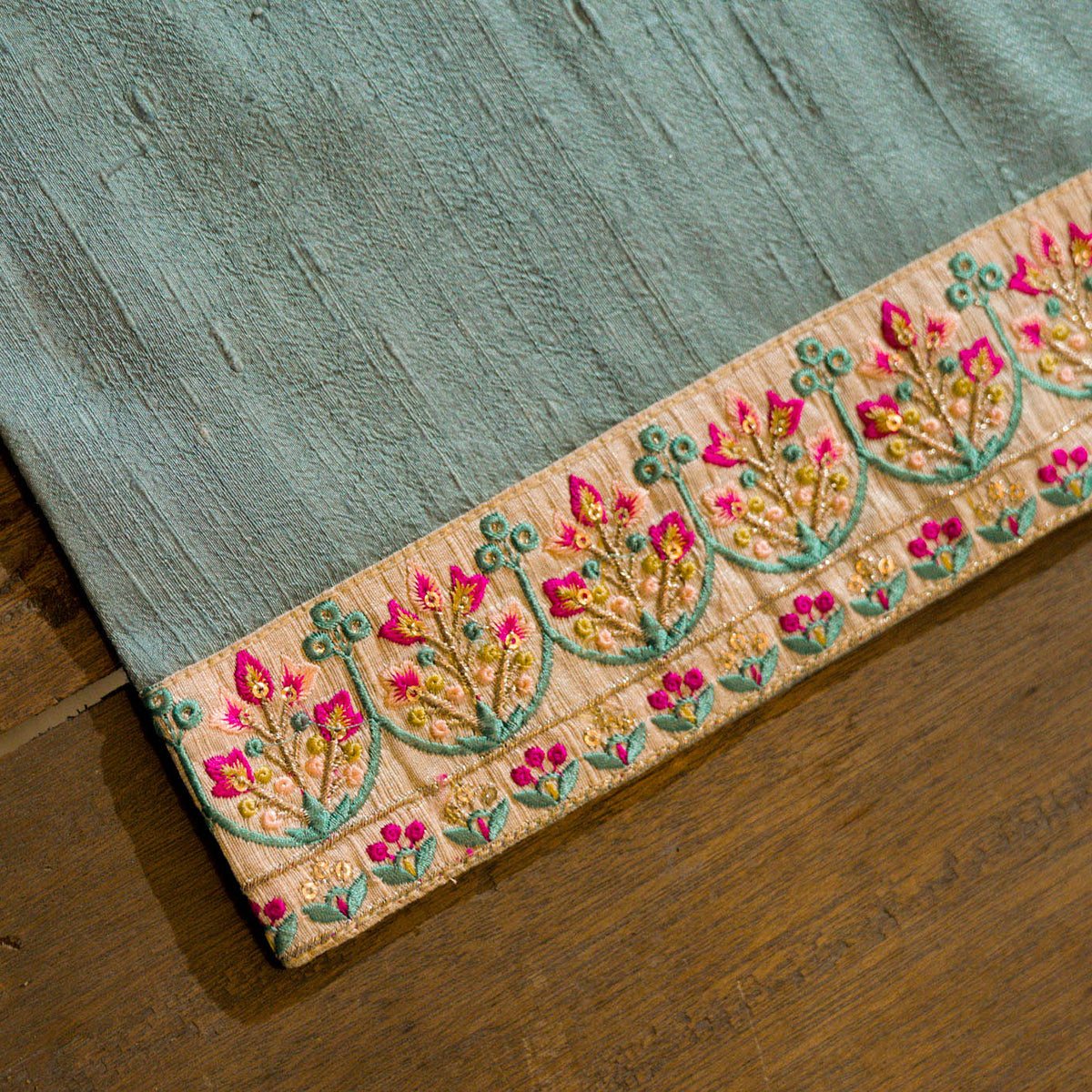 Nodus Handwoven Table Runner