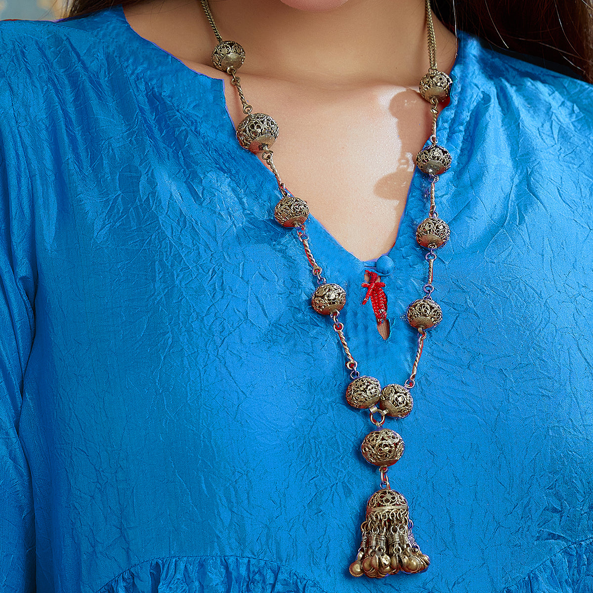 Vibhuti-Teal Blue Silk Kurta & Pants