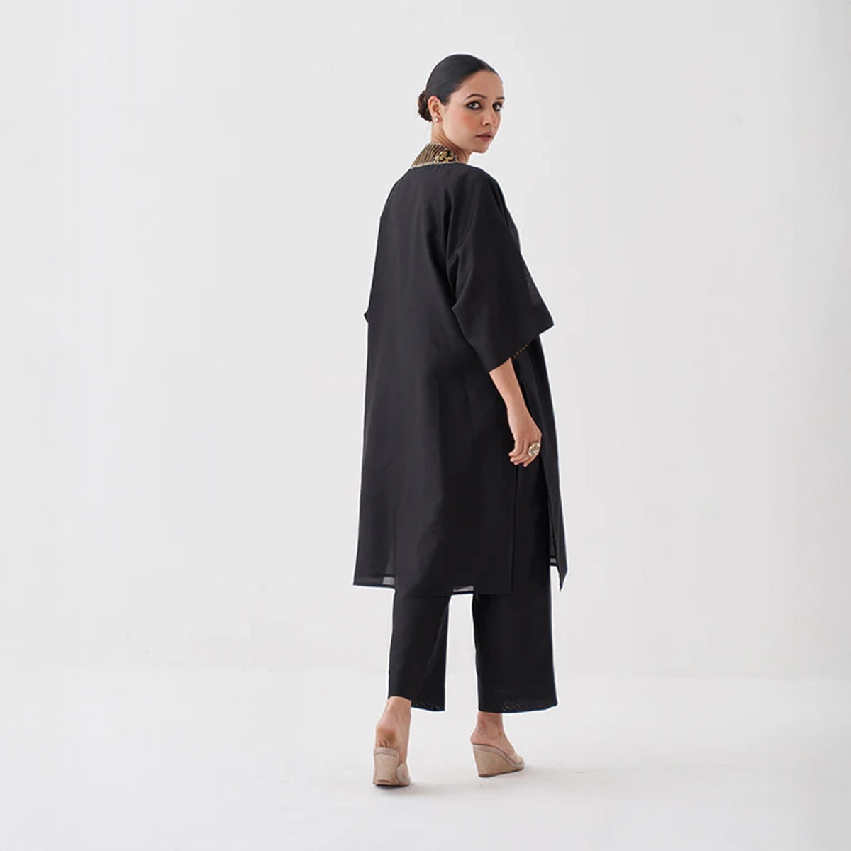 The Surmayee Silk Chanderi Ensemble with Woven Banarasi & Handwork